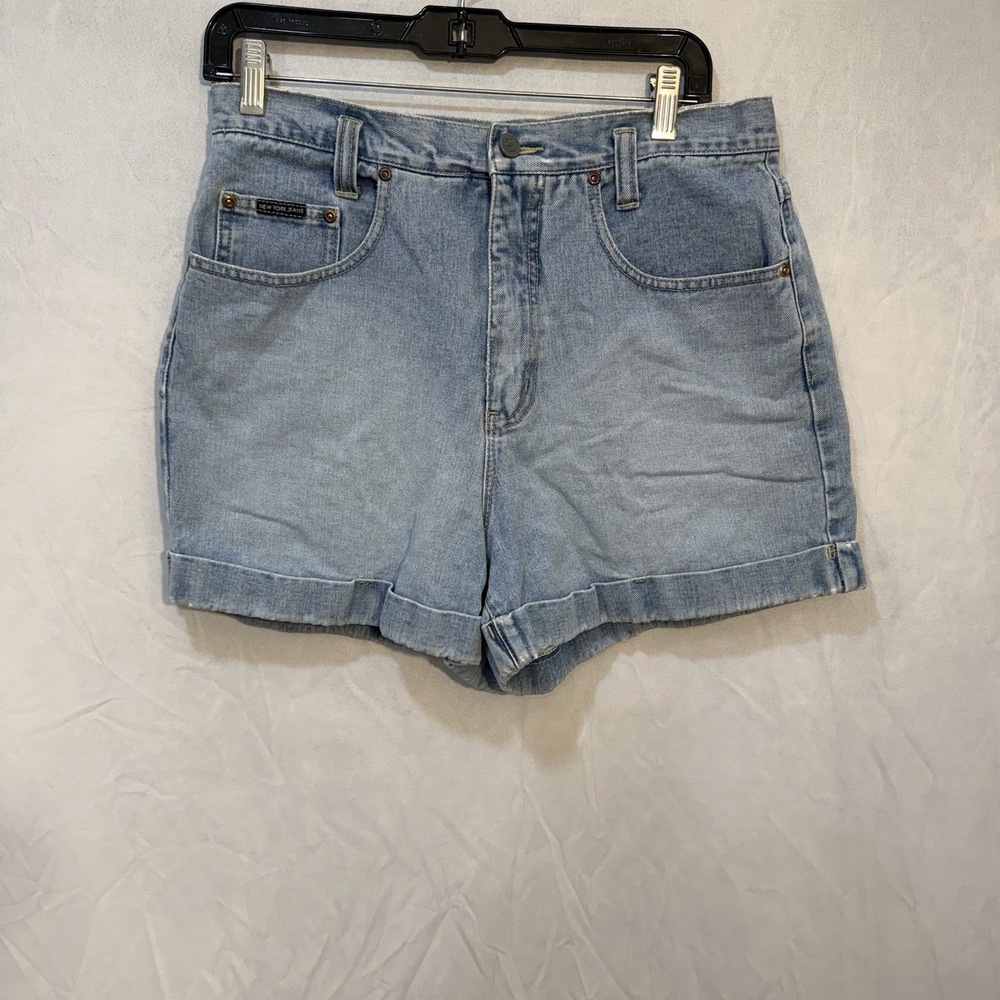 vintage new york and company Women's Light Wash Jean Shorts Cuffed Size 12